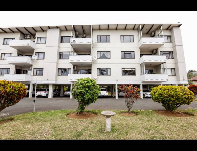 2 BEDROOM APARTMENT FOR SALE IN ESSENWOOD